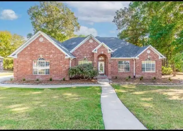 Property at 12 Caddo Ct, Maumelle, AR, 72113, 5 beds, 3 baths, [object Object]