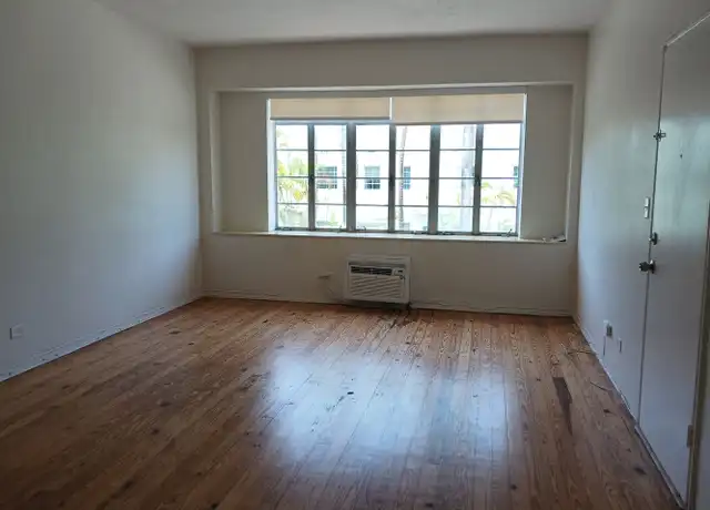 Property at 531 16th St Unit 8, Miami Beach, FL, 33139, 0 beds, 1 bath, [object Object]