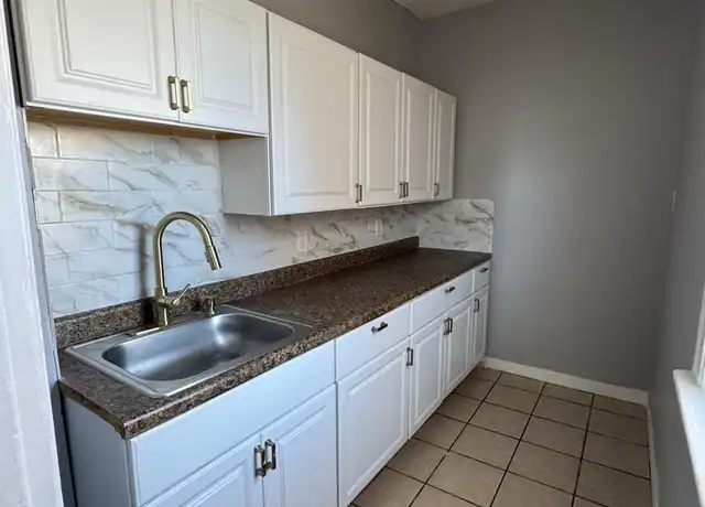 Property at 9 Warren Pl Unit 2, New Haven, CT, 06511, 3 beds, 1 bath, [object Object]