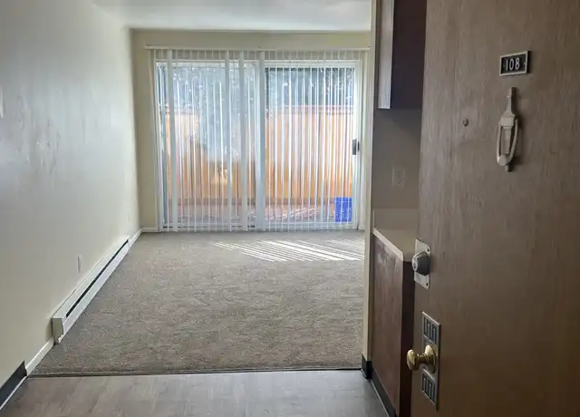 Property at 5035 15th Ave NE Unit 108, Seattle, WA, 98105, 1 bed, 1 bath, [object Object]