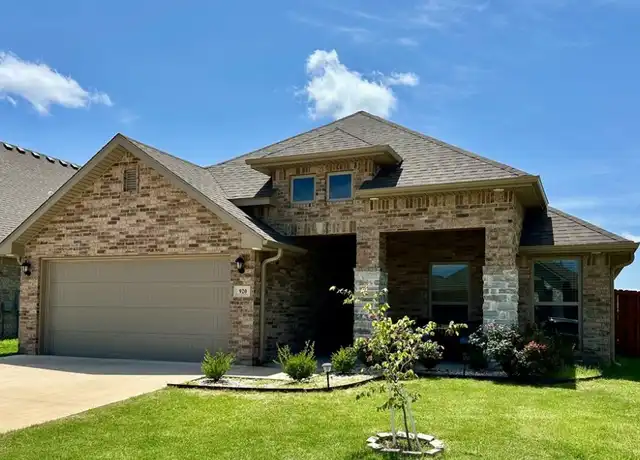 Property at 920 Sundance Ln, Bentonville, AR, 72712, 3 beds, 2 baths, [object Object]