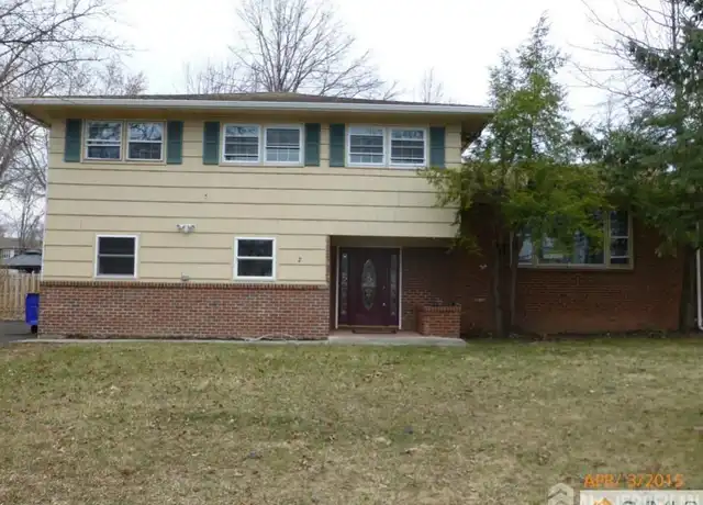 Property at 2 Ventnor Dr, Edison, NJ, 08820, 4 beds, 2.5 baths, [object Object]
