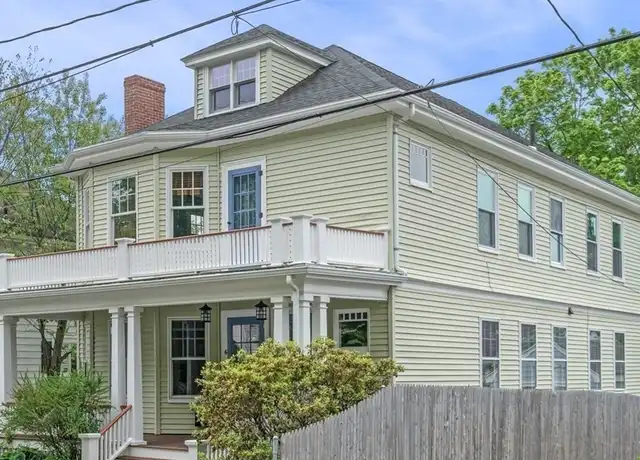 Property at 6 Prince St Unit 1, Marblehead, MA, 01945, 2 beds, 1 bath, [object Object]