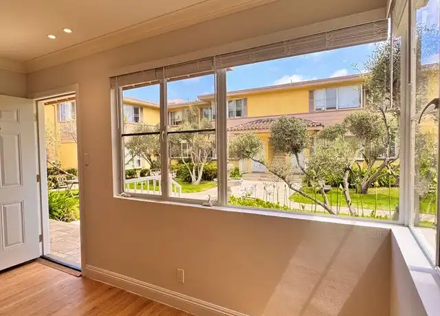 Property at Crex Barrington - 3178 S Barrington Ave, Los Angeles, CA, 90066, 1 bed, 1 bath, [object Object]