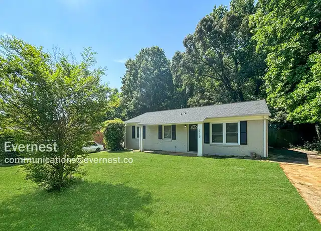 Property at 715 Milan Rd E, Charlotte, NC, 28216, 3 beds, 1.5 baths, [object Object]