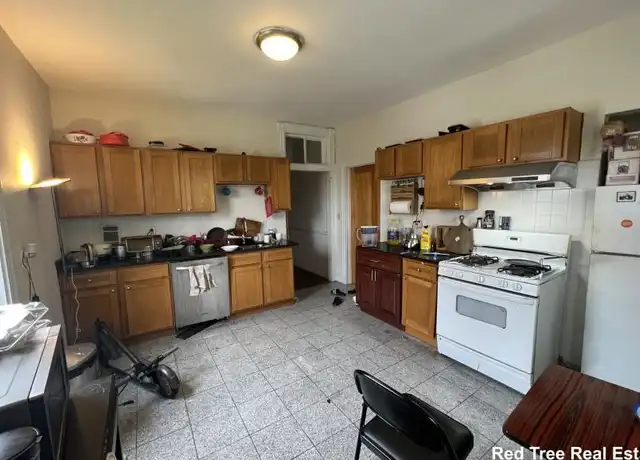 Property at 190 Highland St, Roxbury, MA, 02119, 3 beds, 1 bath, [object Object]