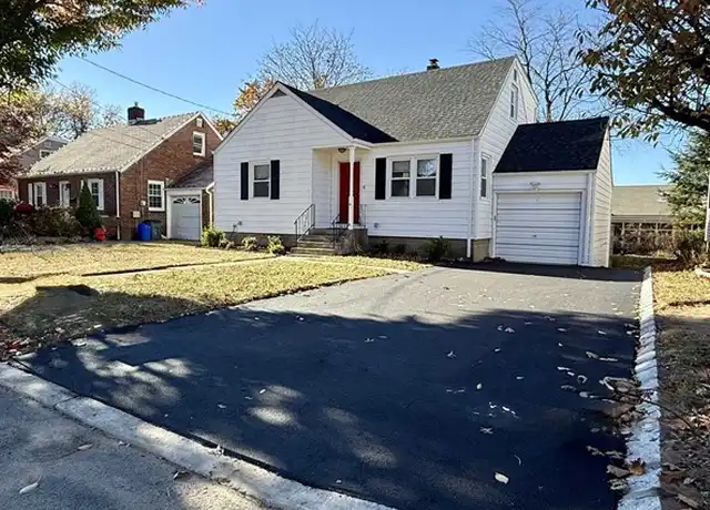 Property at 755 Palmer Ave, Maywood, NJ, 07607, 4 beds, 2 baths, [object Object]