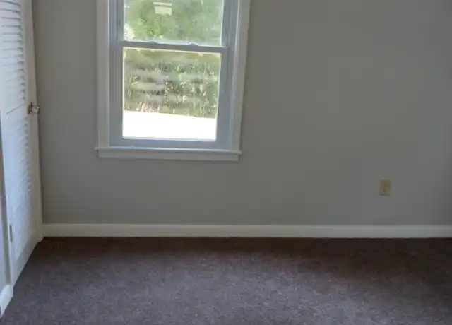 Property at 904 Mountain Rd Unit 11, Martinsville, VA, 24112, 2 beds, 1 bath, [object Object]