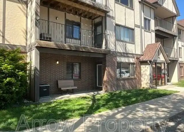 Property at 2340 N 44th St Unit 4, Lincoln, NE, 68504, 1 bed, 1 bath, [object Object]