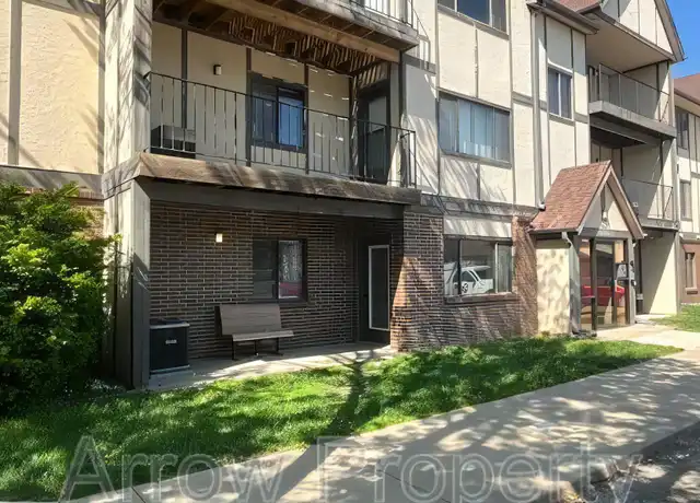 Property at 2340 N 44th St Unit 4, Lincoln, NE, 68504, 1 bed, 1 bath, [object Object]
