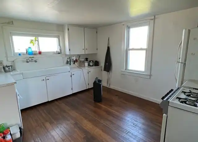 Property at 11 Spencer St Unit 1, Lebanon, NH, 03766, 1 bed, 1 bath, [object Object]