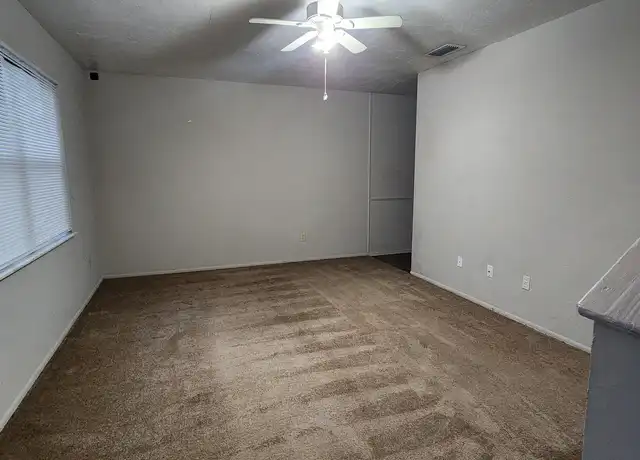 Property at 1803 SW 68th Ter, Gainesville, FL, 32607, 3 beds, 2.5 baths, [object Object]
