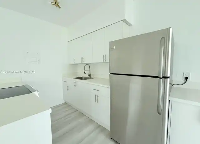 Property at 9270 E Bay Harbor Dr Unit 4A, Bay Harbor Islands, FL, 33154, 1 bed, 1 bath, [object Object]