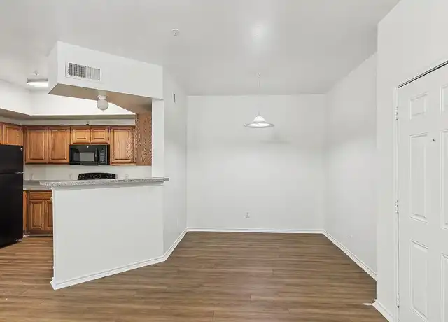 Property at Cypress View Villas Apartments - 200 Atwood Ct, Weatherford, TX, 76086, 2-4 beds, 2 baths, [object Object]