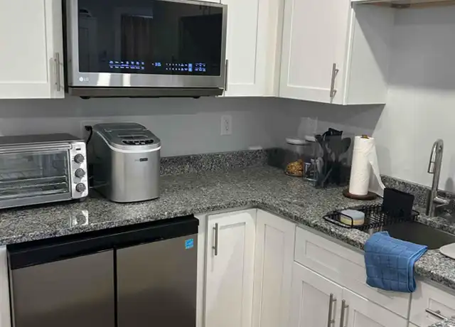 Property at 1205 Jamestown Rd Unit C, Williamsburg, VA, 23185, 1 bed, 1 bath, [object Object]