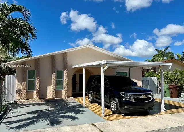 Property at 3840 W 10th Dr, Hialeah, FL, 33012, 1 bed, 1 bath, [object Object]