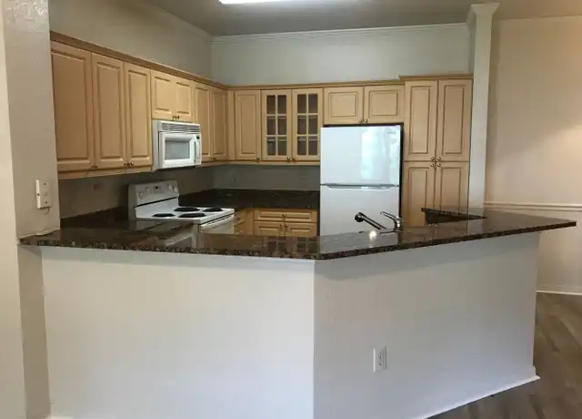 Property at 3735 Conroy Rd #2215, Orlando, FL, 32839, 1 bed, 1 bath, [object Object]