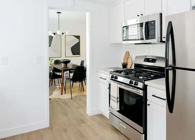 Property at Stadium Village - 9333 Crenshaw Blvd, Inglewood, CA, 90305, 2 beds, 1 bath, [object Object]