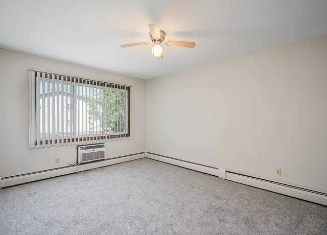 Photo of 5400 W 70th St, Minneapolis, MN 55439
