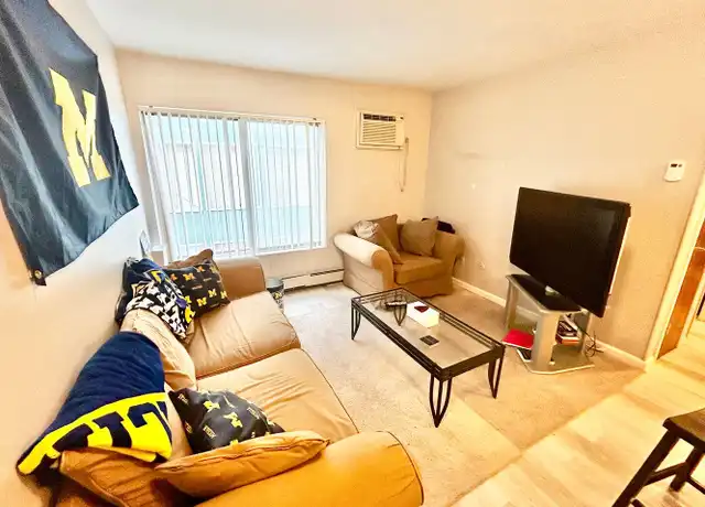 Property at 521 Walnut St Unit 04, Ann Arbor, MI, 48104, 1 bed, 1 bath, [object Object]