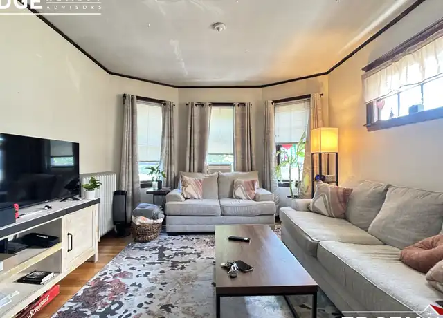 Property at 90 Nonantum St Unit 2, Brighton, MA, 02135, 2 beds, 1 bath, [object Object]