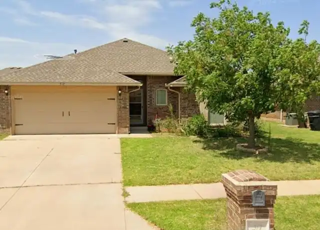 Property at 517 Apple Tree Ln, Moore, OK, 73160, 3 beds, 2 baths, [object Object]