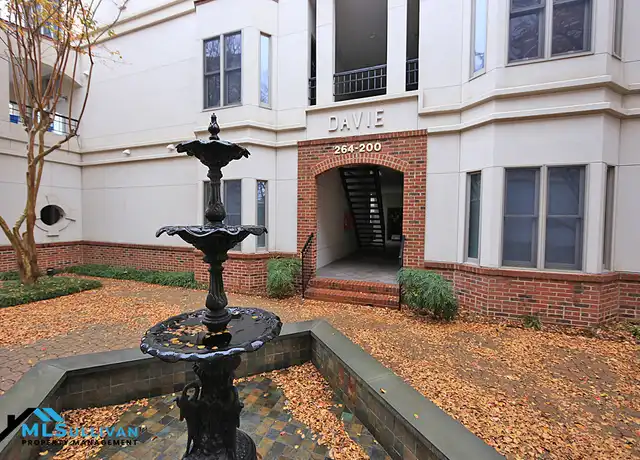 Property at 256 E Davie St, Raleigh, NC, 27601, 2 beds, 2.5 baths, [object Object]