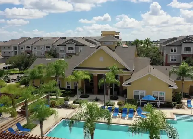 Property at Town Center At Lakeside Village - 1555 Village Center Dr, Lakeland, FL, 33803, 1 bed, 1 bath, [object Object]