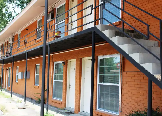 Property at 31 N Evergreen St Unit 1, Memphis, TN, 38104, 2 beds, 1 bath, [object Object]