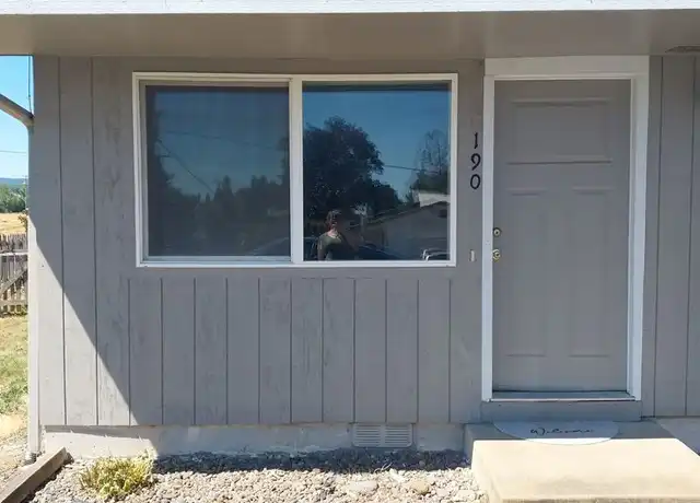Property at 170 W Dahlia St Unit 190, Yamhill, OR, 97148, 2 beds, 1 bath, [object Object]