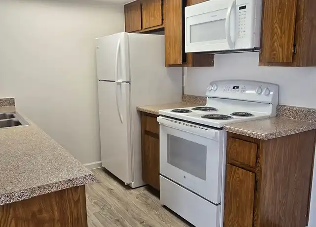 Property at 8605 N 59th Ave Unit 2020, Glendale, AZ, 85302, 1 bed, 1 bath, [object Object]