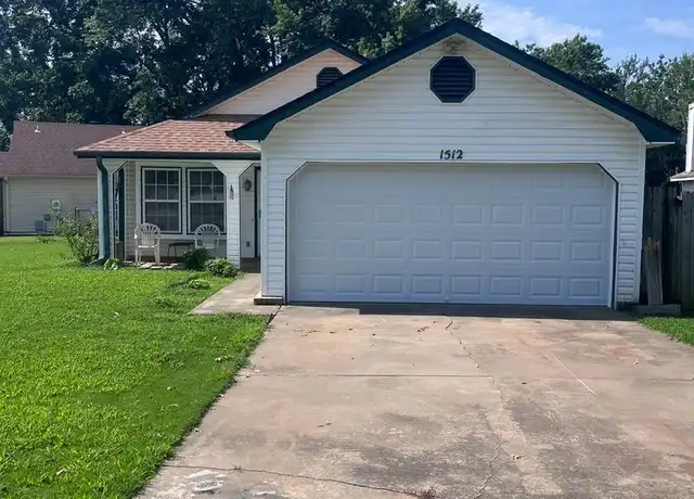 Property at 1512 Jackson Ct, Fort Smith, AR, 72901, 2 beds, 2 baths, [object Object]
