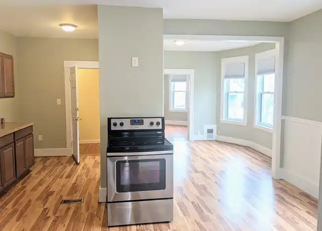 Property at 48 Leach St Unit 2, Salem, MA, 01970, 2 beds, 1 bath, [object Object]