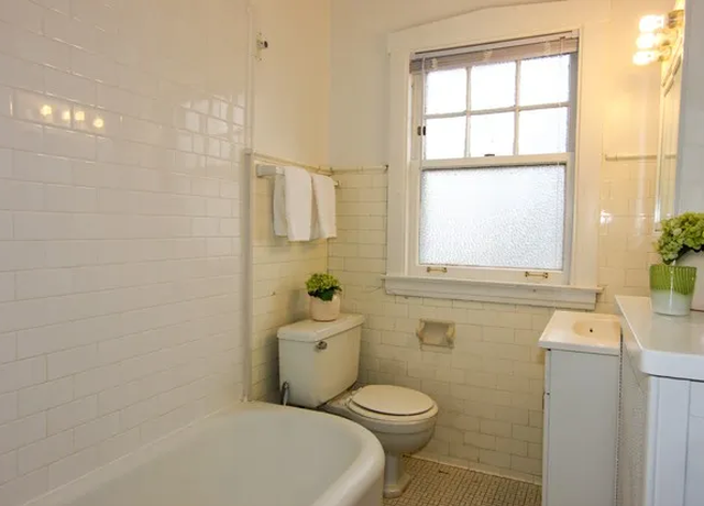 Photo of 1127 Bonnie Brae Unit 2, River Forest, IL 60305