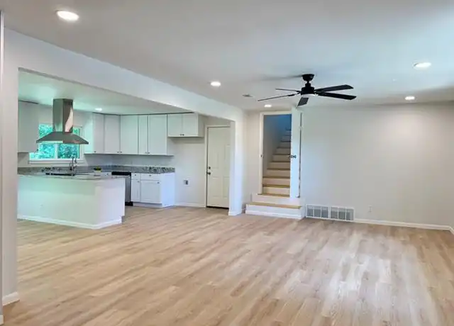 Property at 1421 S Scullin Ave, Denison, TX, 75020, 3 beds, 2 baths, [object Object]