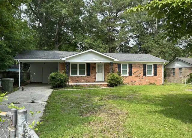 Property at 102 Fort Dr, Washington, NC, 27889, 3 beds, 1 bath, [object Object]