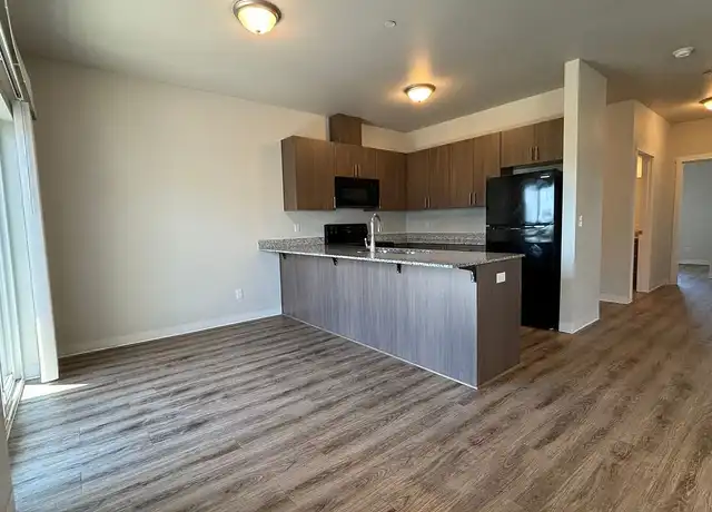Property at Cedar Ridge Apartments - 2400 12th St, Lebanon, OR, 97355, 2-3 beds, 1-2 bath, [object Object]