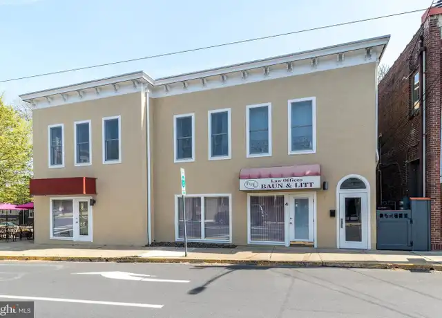 Property at 4 W Oakland Ave Unit 2A, Doylestown, PA, 18901, 2 beds, 1 bath, [object Object]