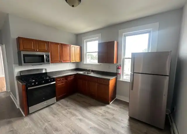 Property at 159 21st St Unit 3, Irvington, NJ, 07111, 4 beds, 1 bath, [object Object]