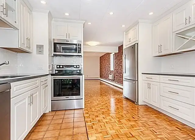 Property at 31 Harris St #702, Brookline, MA, 02446, 1 bed, 1.5 baths, [object Object]