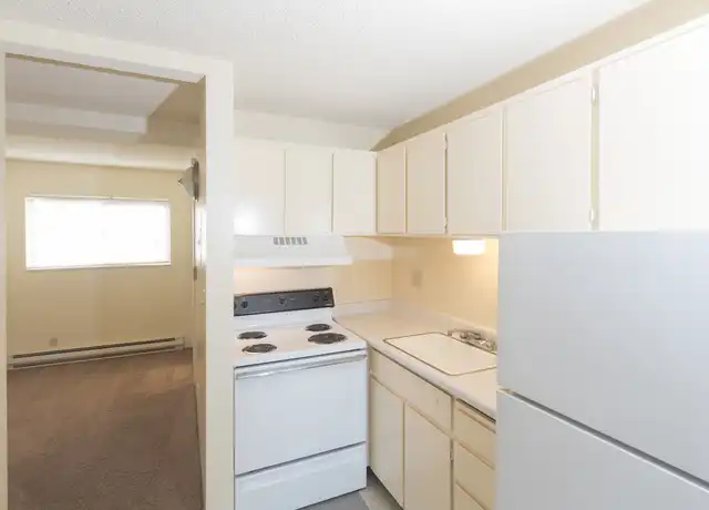 Property at 4131 11th Ave NE Unit 402, Seattle, WA, 98105, 0 beds, 1 bath, [object Object]