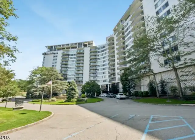 Property at 1 Claridge Dr #518, Verona, NJ, 07044, 2 beds, 2 baths, [object Object]