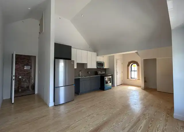 Property at 205 Summer St, Worcester, MA, 01604, 1 bed, 1 bath, [object Object]