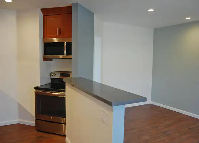 Property at 4250 Jewell St Unit 203, San Diego, CA, 92109, 1 bed, 1 bath, [object Object]