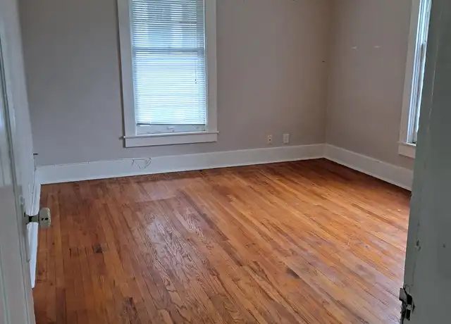 Property at 679 W Stephenson St, Freeport, IL, 61032, 2 beds, 1 bath, [object Object]