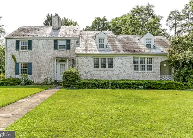 Property at 384 N 26th St, Camp Hill, PA, 17011, 4 beds, 2.5 baths, [object Object]
