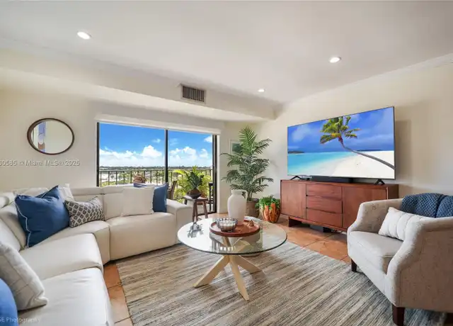 Property at 77 Crandon Blvd Unit 10D, Key Biscayne, FL, 33149, 2 beds, 2 baths, [object Object]
