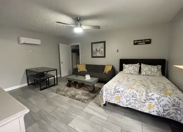 Property at 1238 S State Ave Unit 4, Indianapolis, IN, 46203, 1 bed, 1 bath, [object Object]