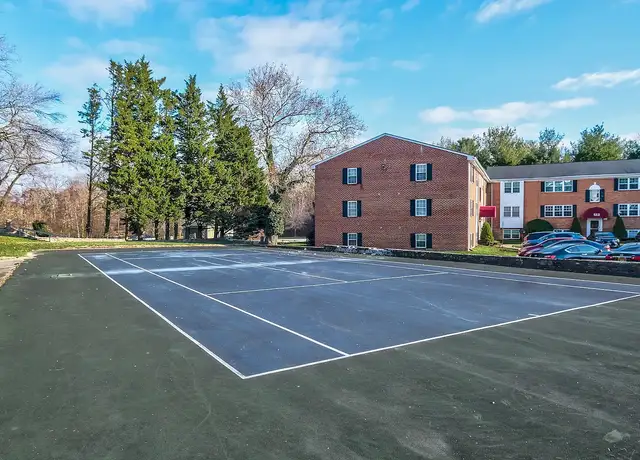Photo of 10 Nobility Ct, Garrison, MD 21117