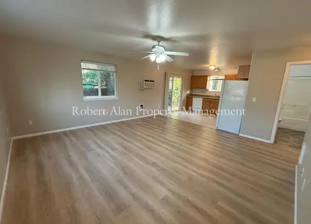 Property at 35 SE 18th St, Pendleton, OR, 97801, 2 beds, 1 bath, [object Object]
